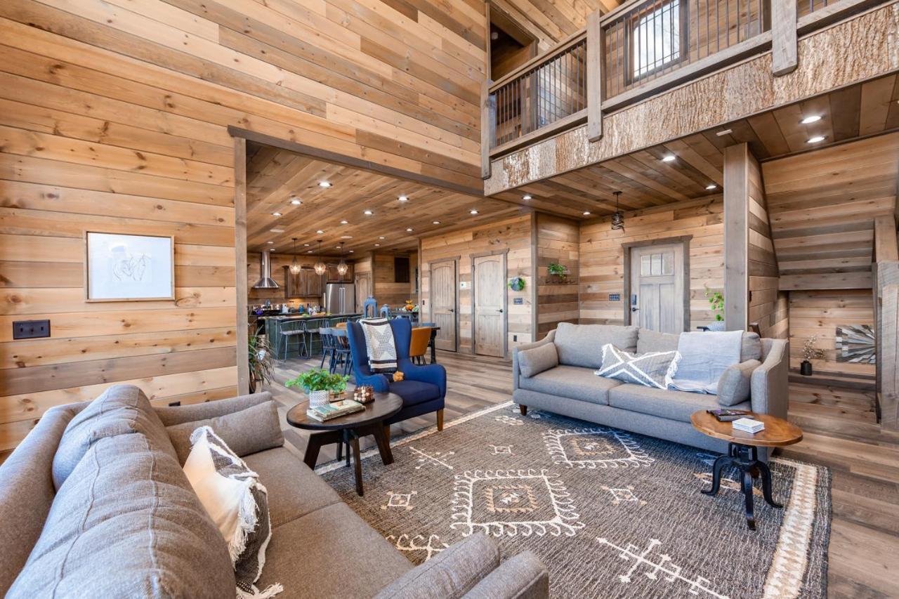 Splash Mountain Pool Hot Tub Theater Game Room Sevierville Εξωτερικό φωτογραφία