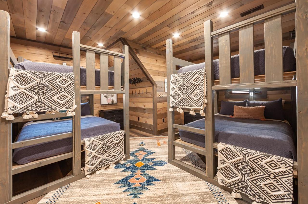 Splash Mountain Pool Hot Tub Theater Game Room Sevierville Εξωτερικό φωτογραφία