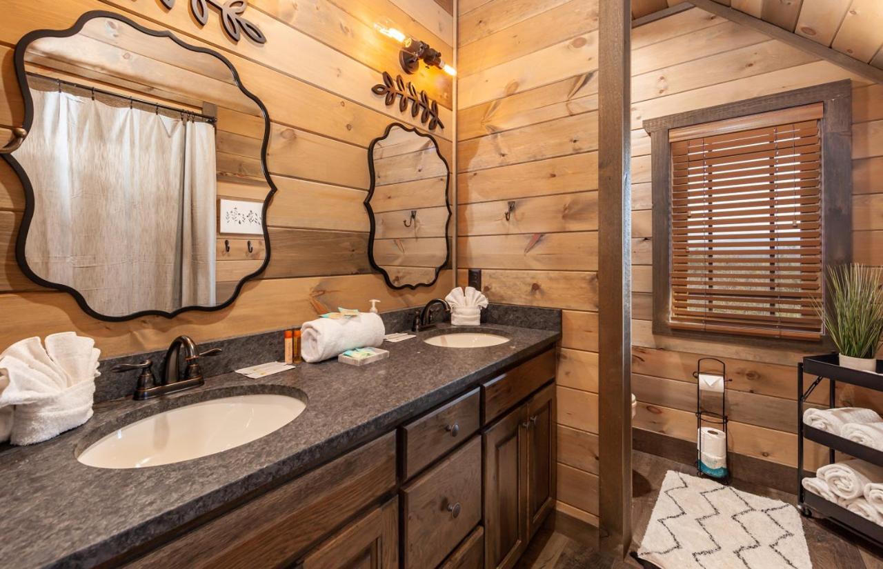 Splash Mountain Pool Hot Tub Theater Game Room Sevierville Εξωτερικό φωτογραφία