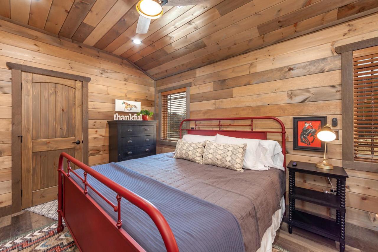 Splash Mountain Pool Hot Tub Theater Game Room Sevierville Εξωτερικό φωτογραφία