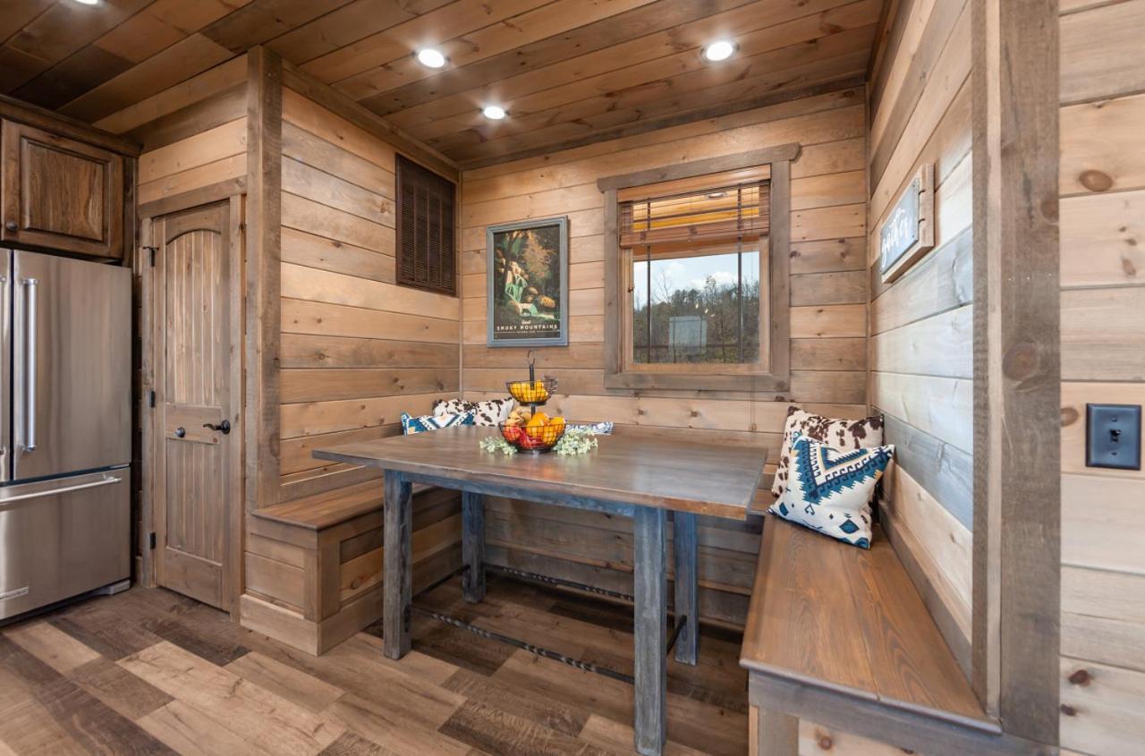 Splash Mountain Pool Hot Tub Theater Game Room Sevierville Εξωτερικό φωτογραφία