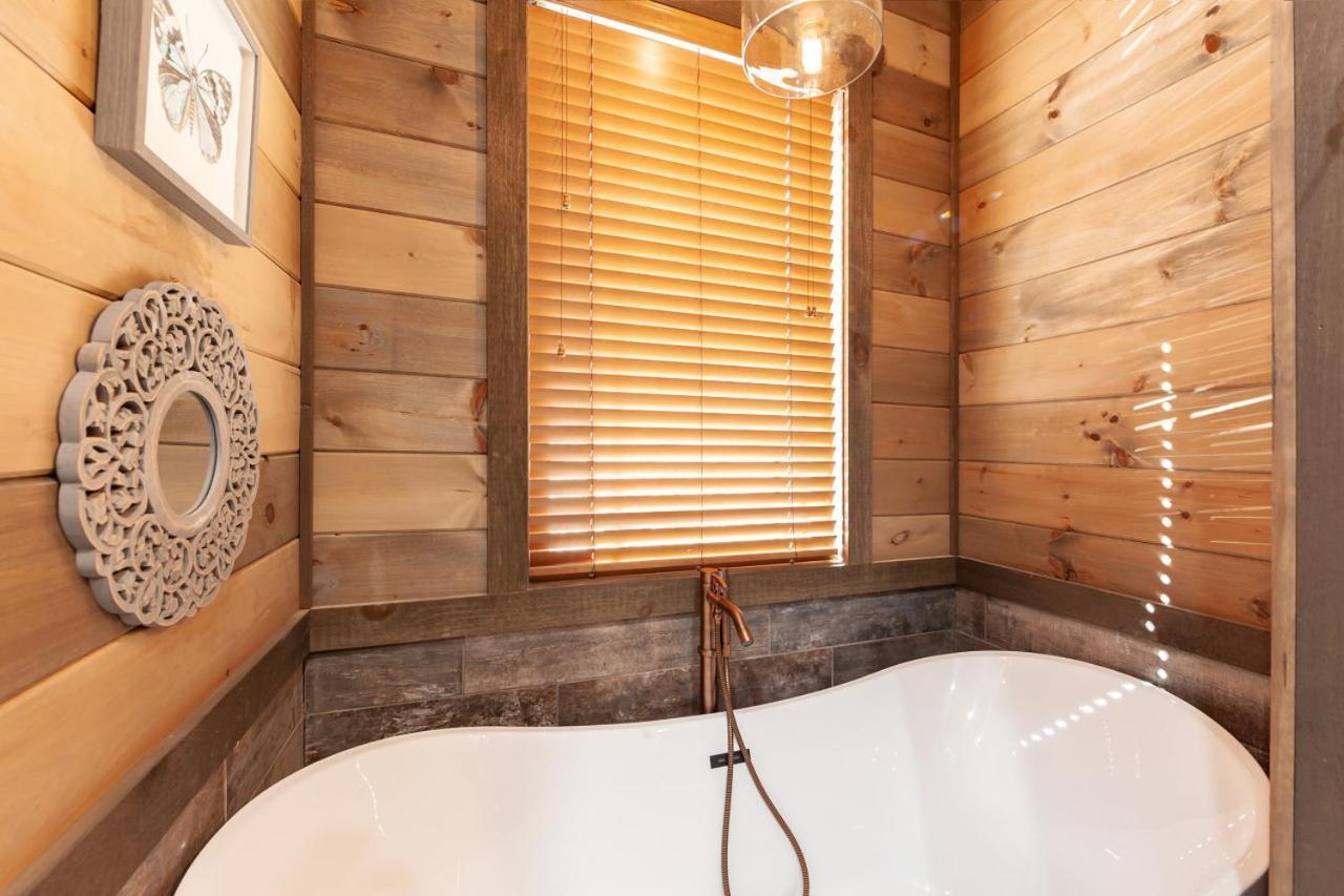 Splash Mountain Pool Hot Tub Theater Game Room Sevierville Εξωτερικό φωτογραφία