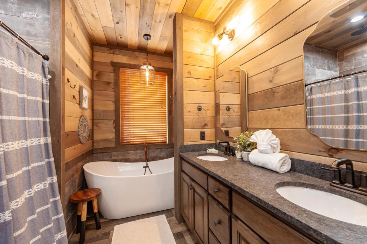 Splash Mountain Pool Hot Tub Theater Game Room Sevierville Εξωτερικό φωτογραφία